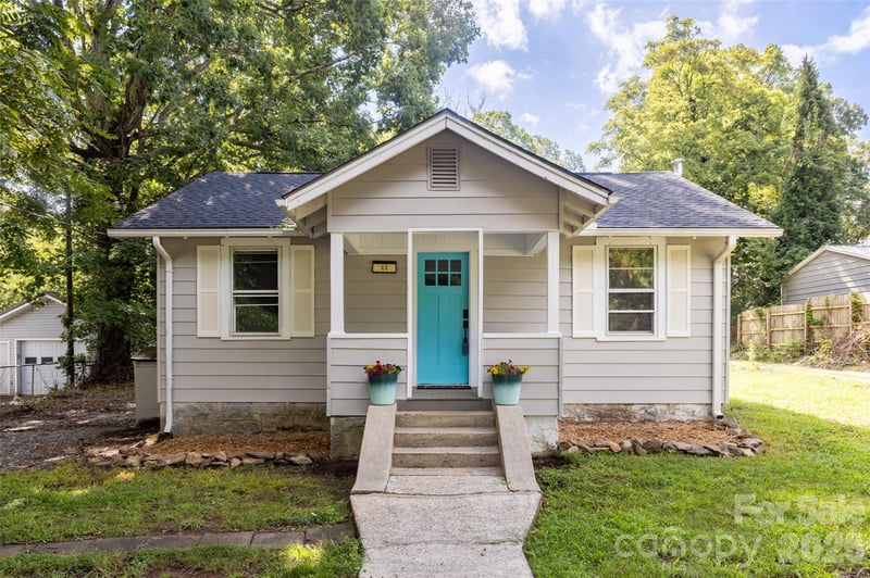 44 Lr Smith Ave, Hendersonville, NC 28791