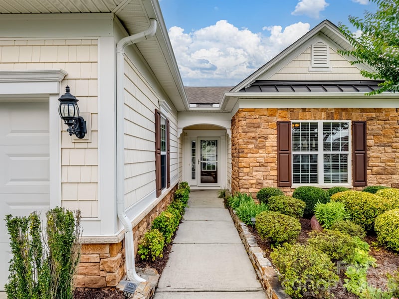 8077 Crater Lake Dr, Indian Land, SC 29707