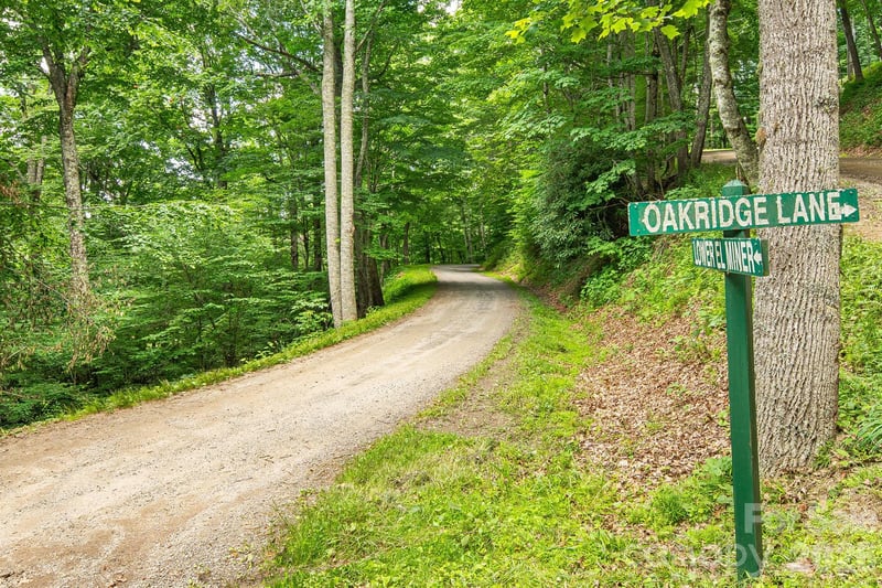 646 El Miner Dr, Mars Hill, NC 28754