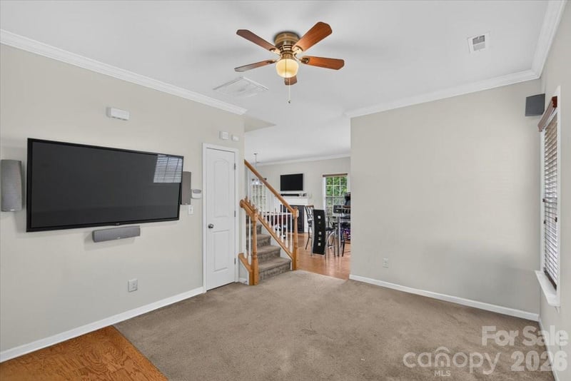 3323 Mortemer Ln, Charlotte, NC 28262