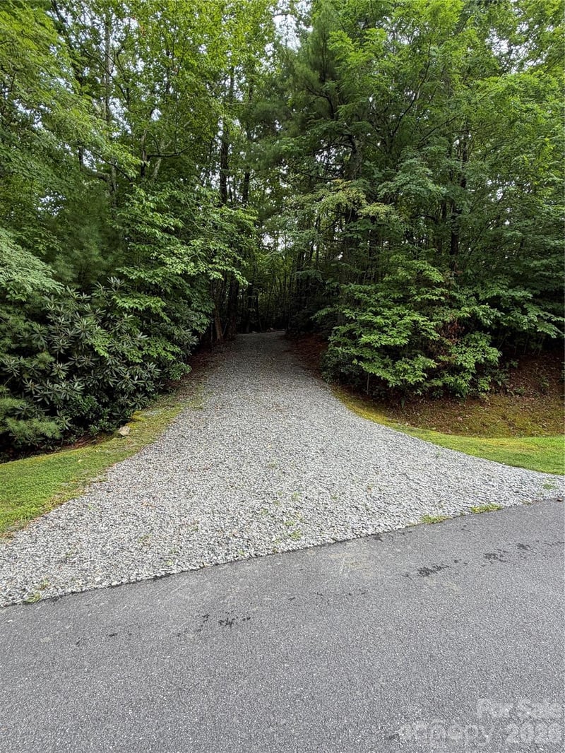 Gateway Dr #10, Hendersonville, NC 28739