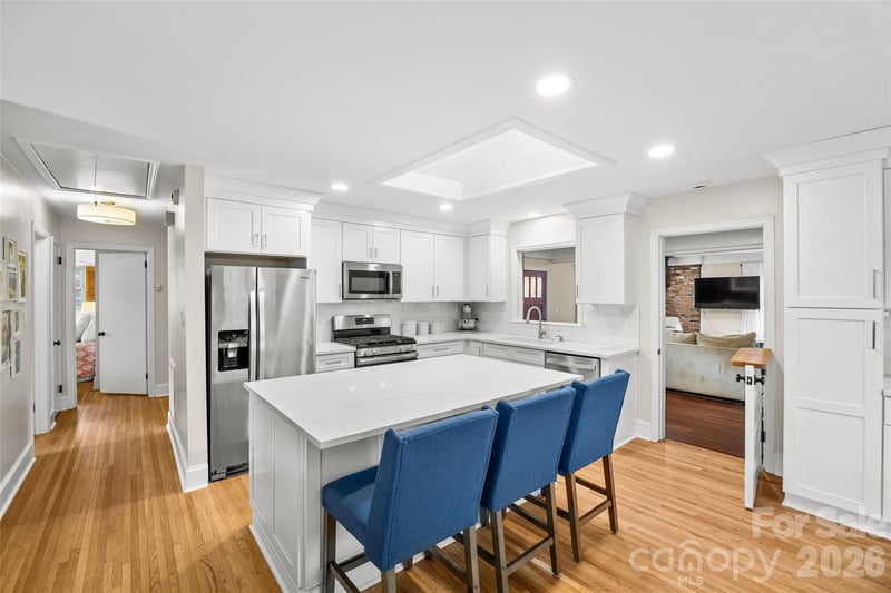 6326 Rosecrest Dr, Charlotte, NC 28210