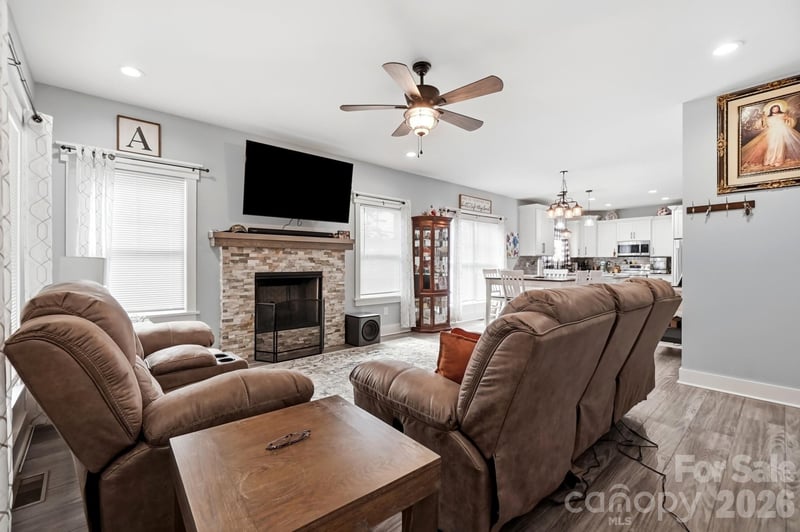 304 Florida Ave, Bessemer City, NC 28016