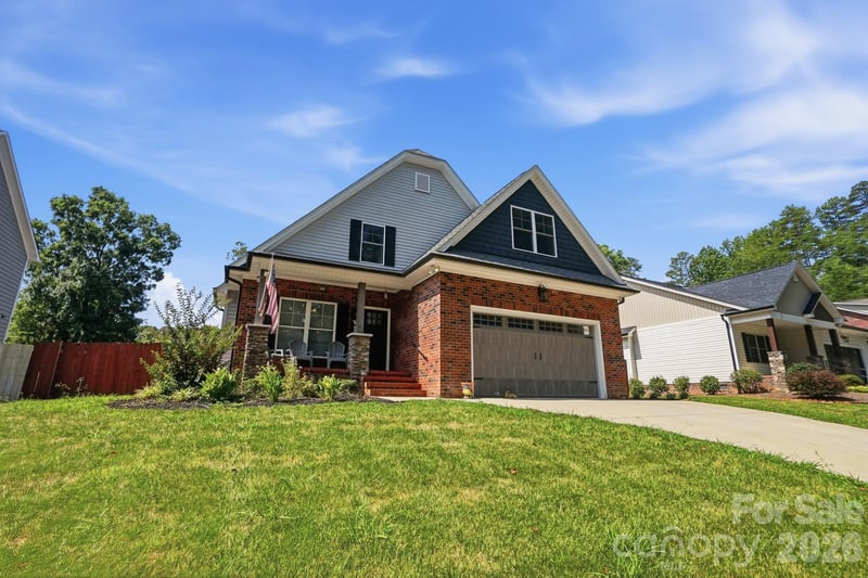 304 Florida Ave, Bessemer City, NC 28016