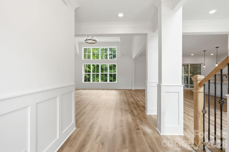301 Spanish Oak Ln, Gastonia, NC 28056