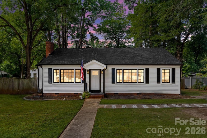 350 Jefferson St, York, SC 29745
