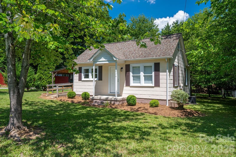 214 23rd St, Hickory, NC 28601