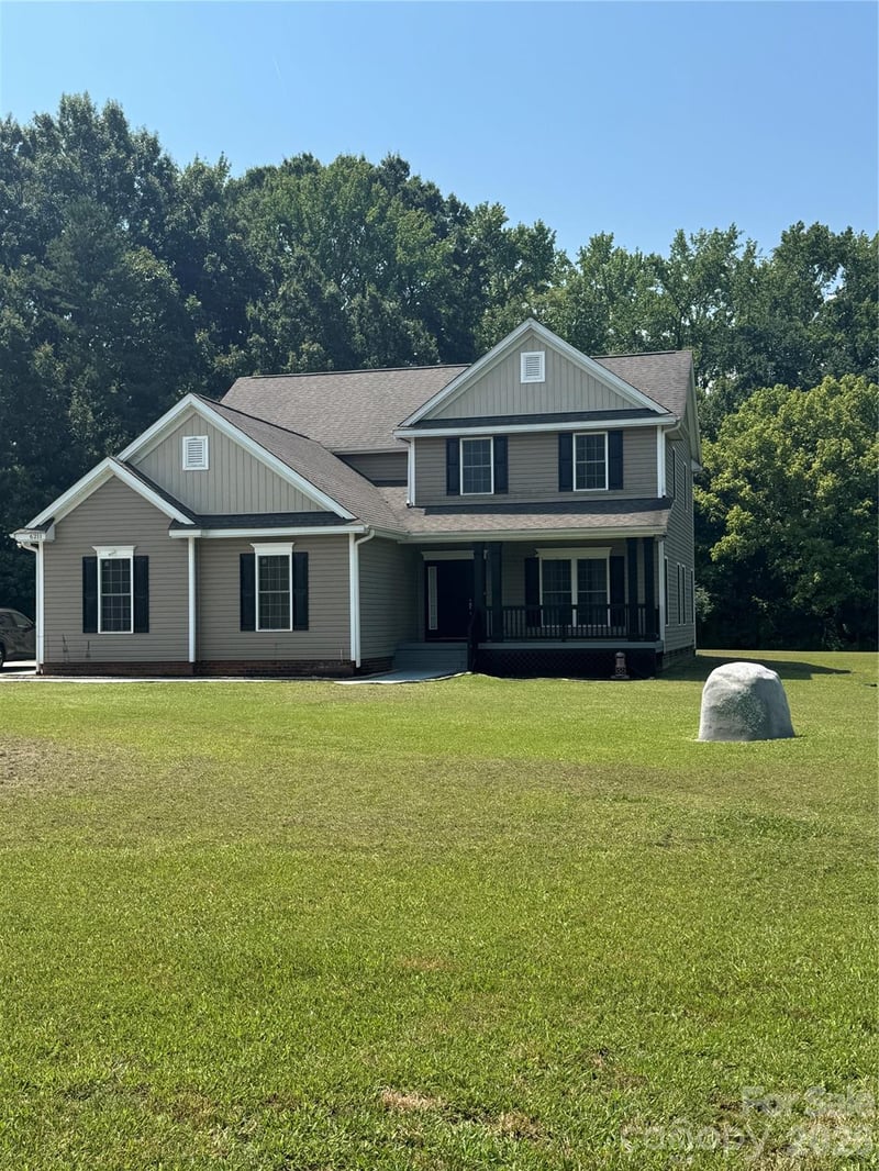 6211 Griffith Rd, Monroe, NC 28112