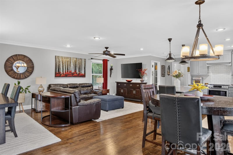 21334 Sandy Cove Rd, Cornelius, NC 28031