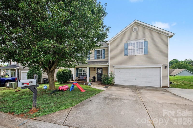 2026 Edenderry Dr, Statesville, NC 28625