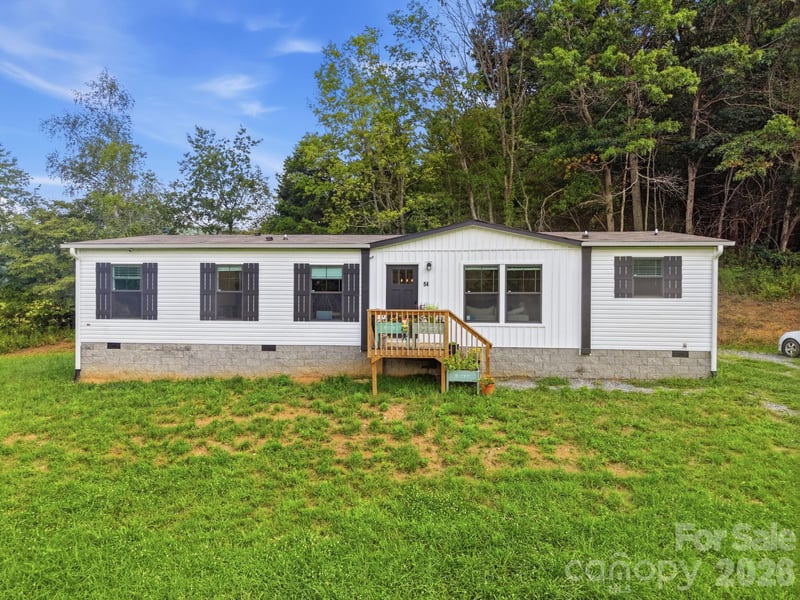 526 Cane River School Rd, Burnsville, NC 28714