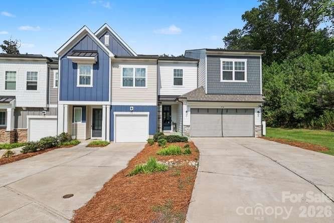534 Madison Falls Ct, Fort Mill, SC 29708