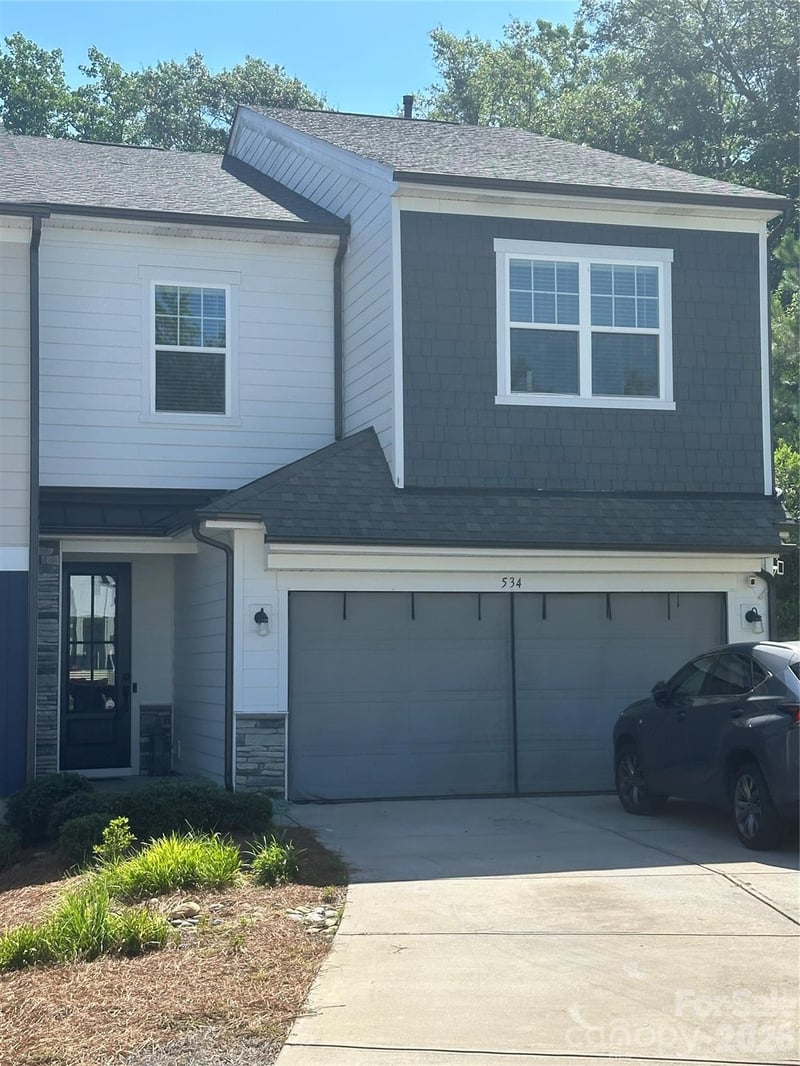 534 Madison Falls Ct, Fort Mill, SC 29708