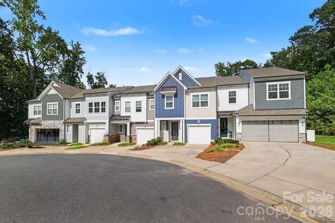 534 Madison Falls Ct, Fort Mill, SC 29708