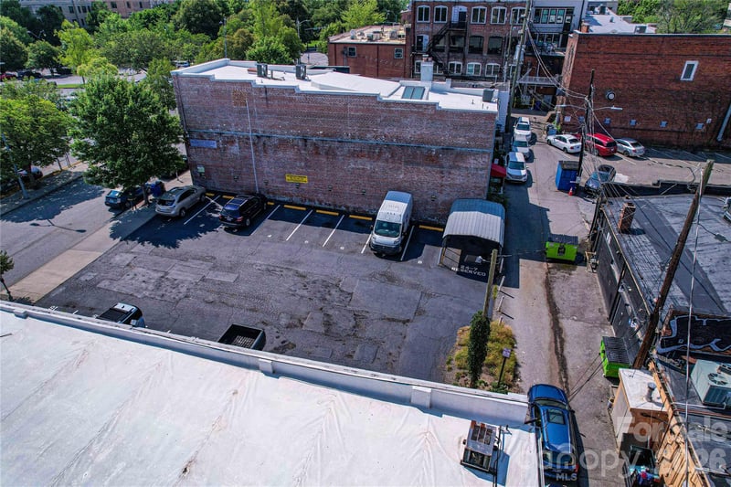 18 Spruce St, Asheville, NC 28801