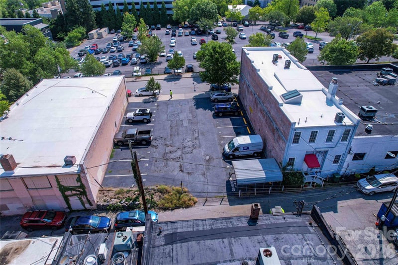 18 Spruce St, Asheville, NC 28801