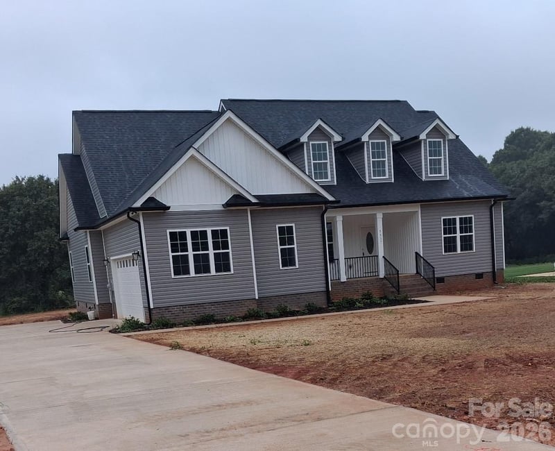 5517 Harvest Hills Rd, Bessemer City, NC 28016