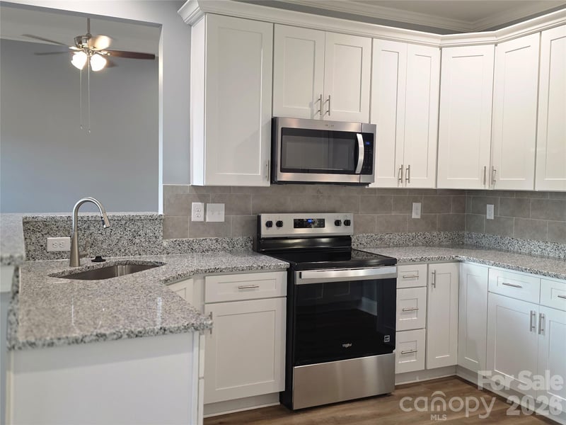 5517 Harvest Hills Rd, Bessemer City, NC 28016
