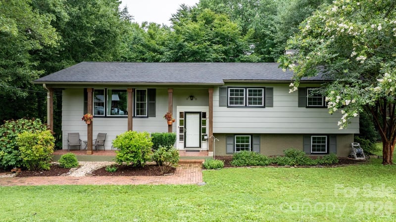 267 25th Ave NW, Hickory, NC 28601