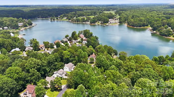 3675 W Bay Dr, Sherrills Ford, NC 28673