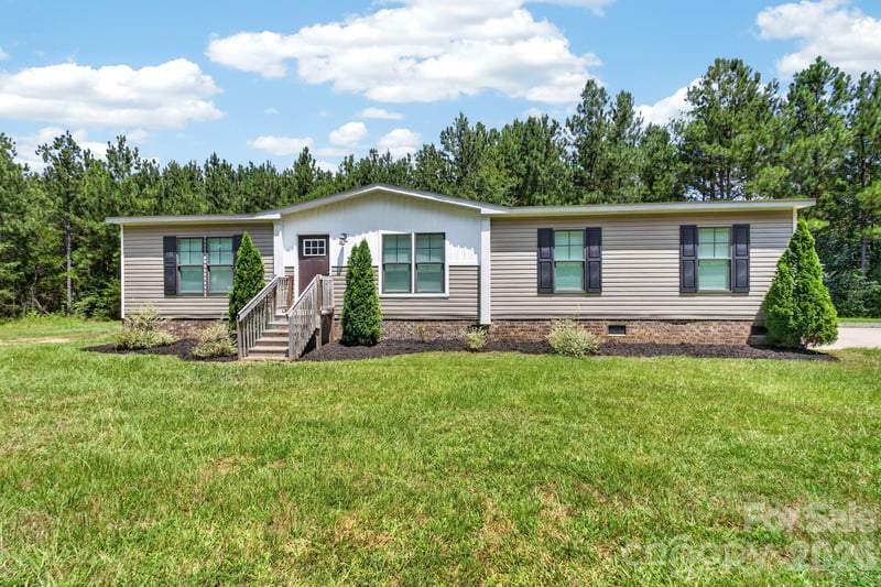 609 Edwards Rd, Fort Lawn, SC 29714