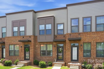 1063 Simcoe Ln, Charlotte, NC 28217