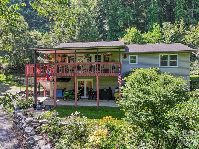 462 Farley St, Waynesville, NC 28786