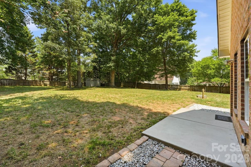139 Spicewood Cir, Troutman, NC 28166
