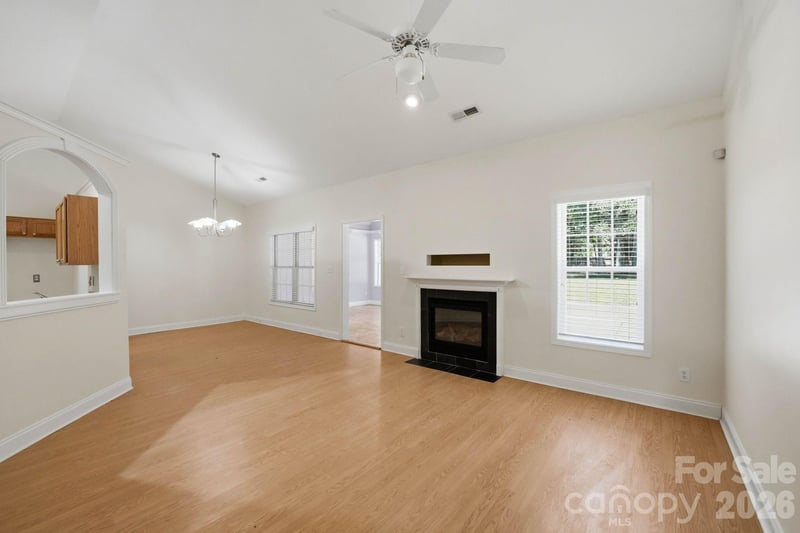 139 Spicewood Cir, Troutman, NC 28166