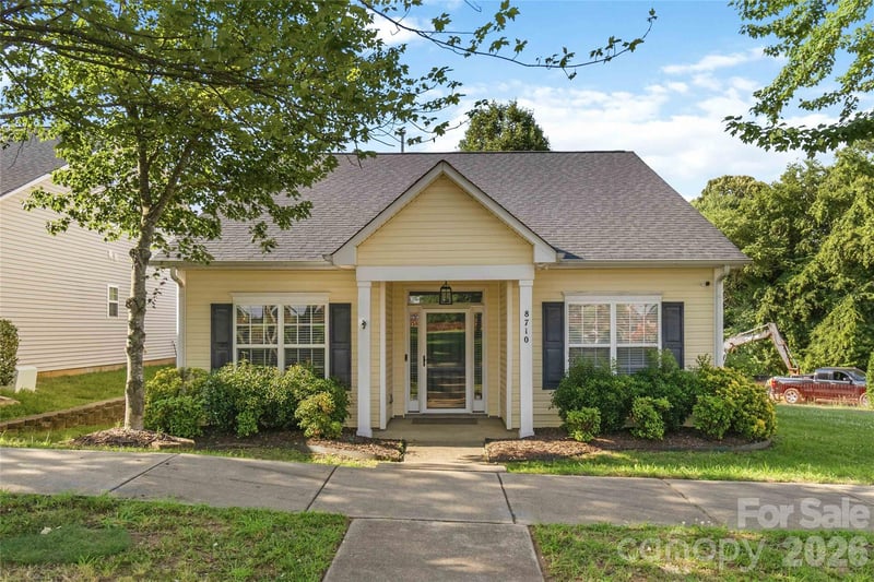 8710 Arrowhead Place Ln, Cornelius, NC 28031