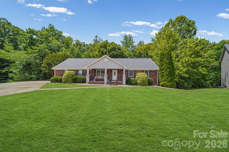2013 Silvertip Ct, Belmont, NC 28012