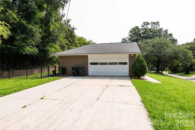 171 Suburban Ave NE, Concord, NC 28025