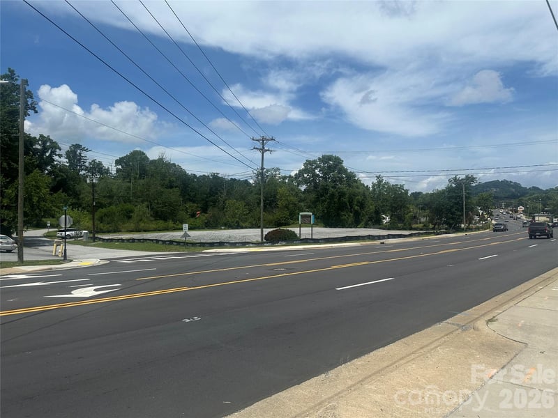 1801 Asheville Hw, Hendersonville, NC 28791