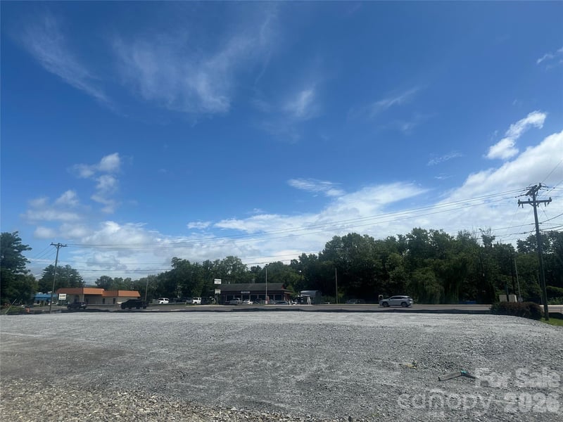 1801 Asheville Hw, Hendersonville, NC 28791