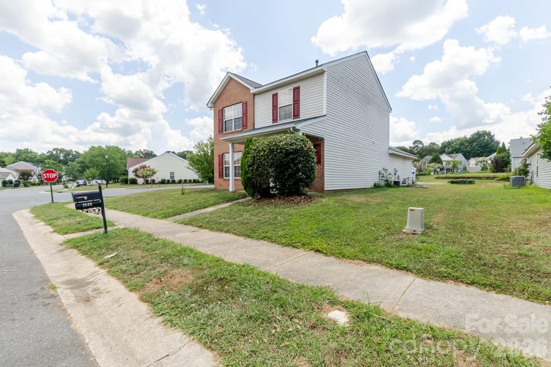 1543 Tuckers Glenn Dr, Rock Hill, SC 29732