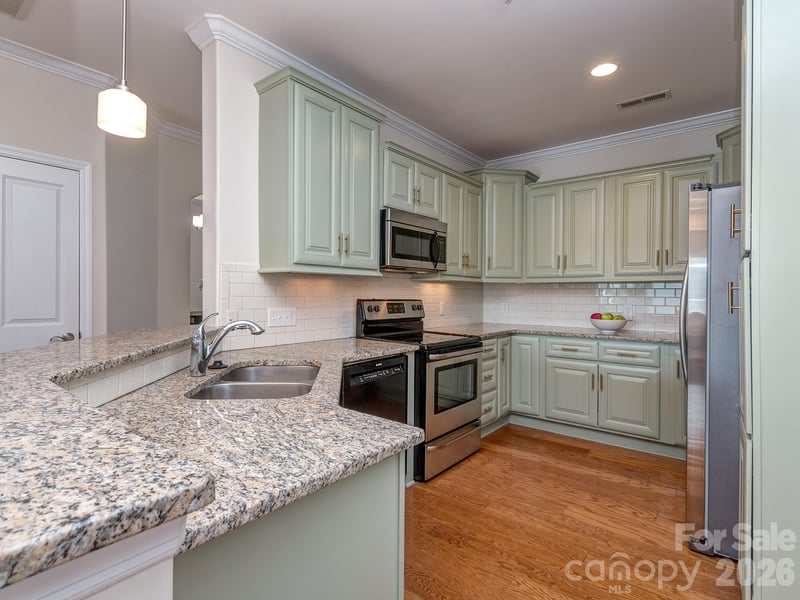 6605 Central Pacific Ave #403, Charlotte, NC 28210