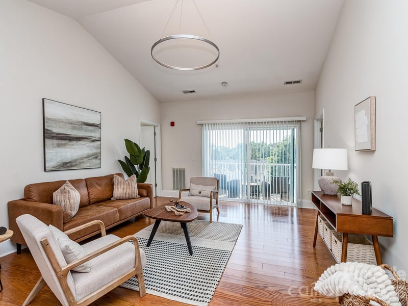 6605 Central Pacific Ave #403, Charlotte, NC 28210