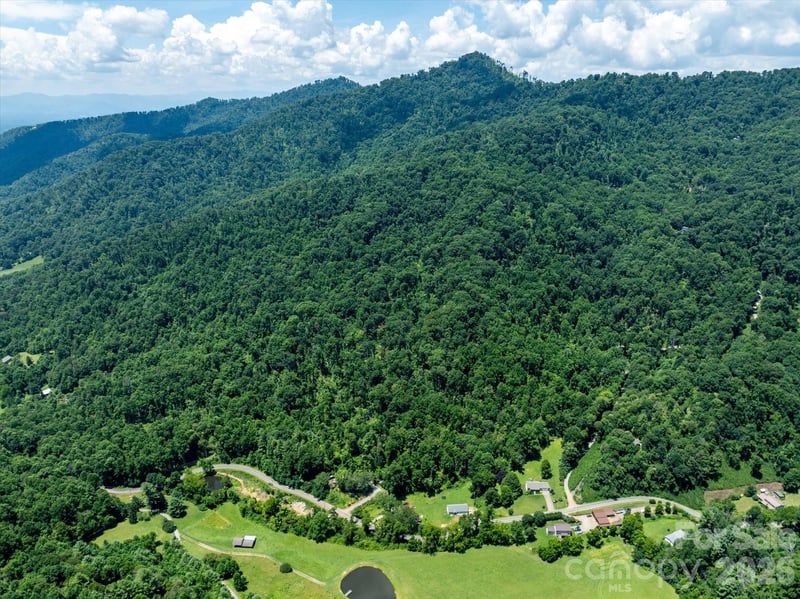 99999 Moody Cove Rd #3, Weaverville, NC 28787