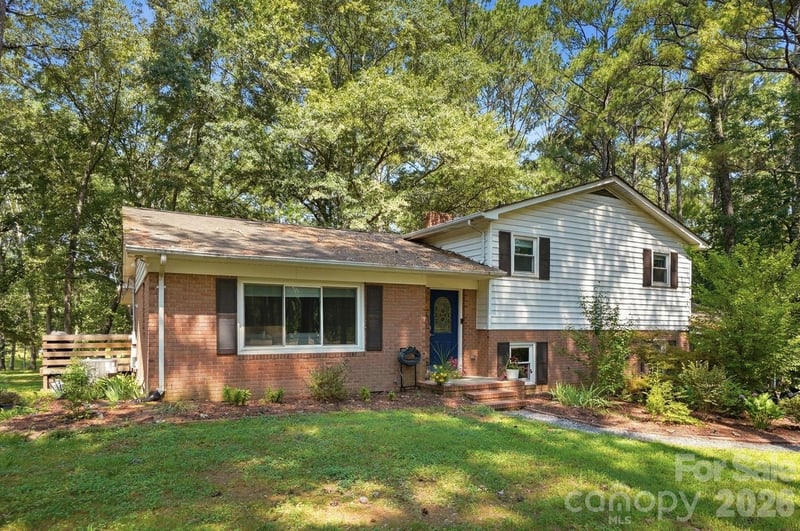 11060 Teresia Ln, Midland, NC 28107