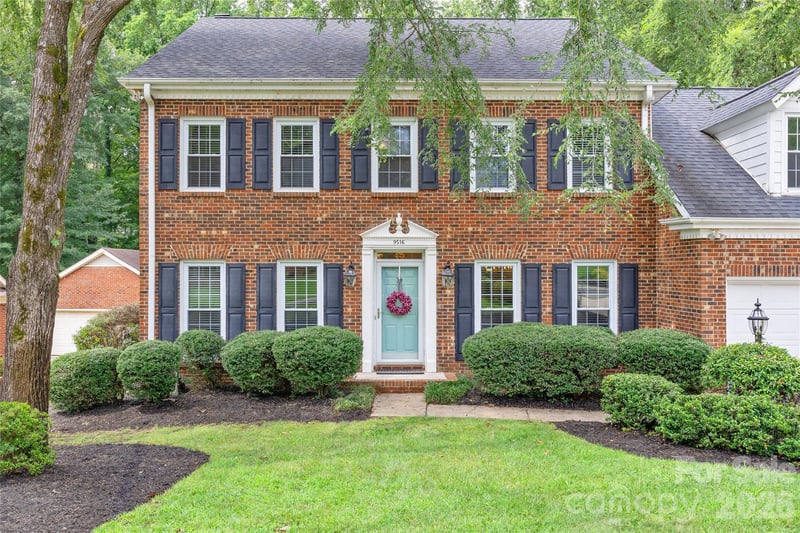 9516 Deer Spring Ln, Charlotte, NC 28210