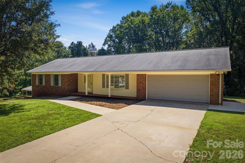 1208 35th Street Pl #8, Conover, NC 28613