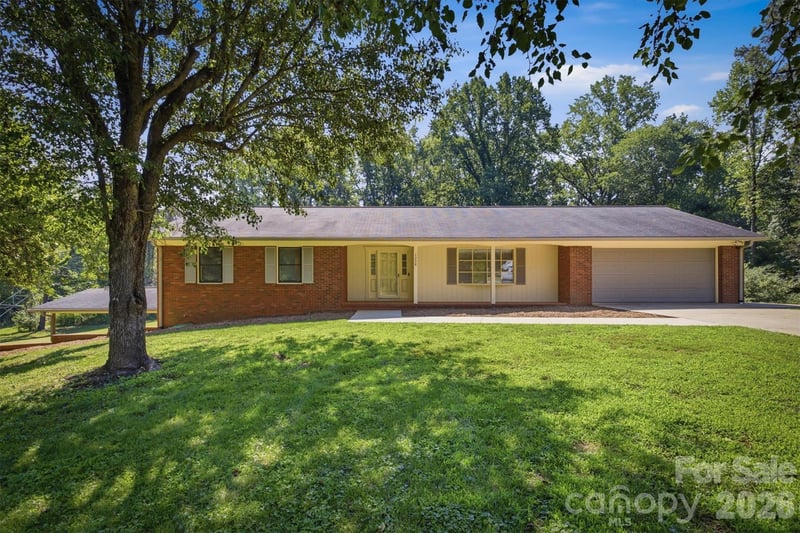 1208 35th Street Pl #8, Conover, NC 28613
