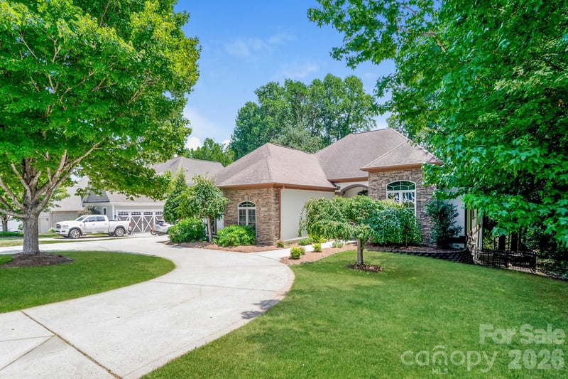 2360 Smith Harbour Dr, Denver, NC 28037