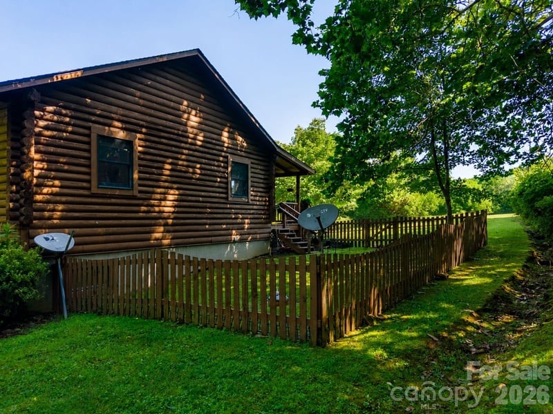 91 Tibi Ln, Waynesville, NC 28785