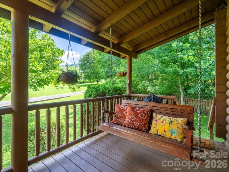 91 Tibi Ln, Waynesville, NC 28785