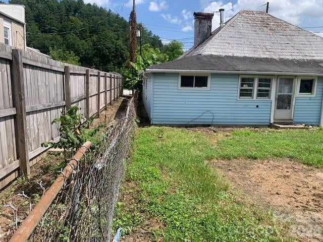 28 Chestnut St, Rosman, NC 28712