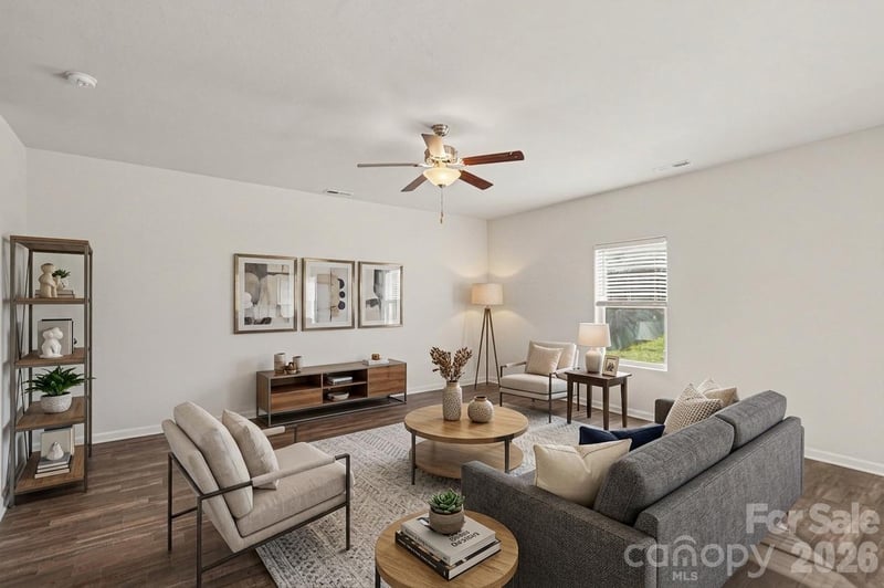 8411 Highgate Dr, Charlotte, NC 28215