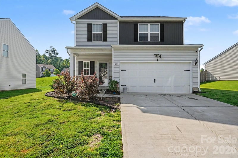 8411 Highgate Dr, Charlotte, NC 28215