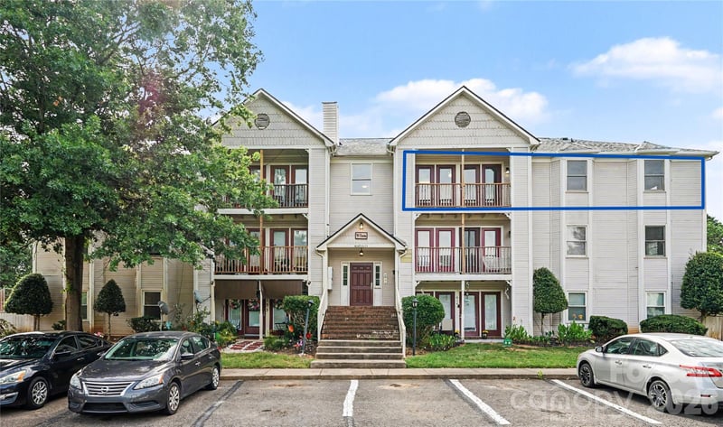 6165 Meadow Rose Ln, Charlotte, NC 28215