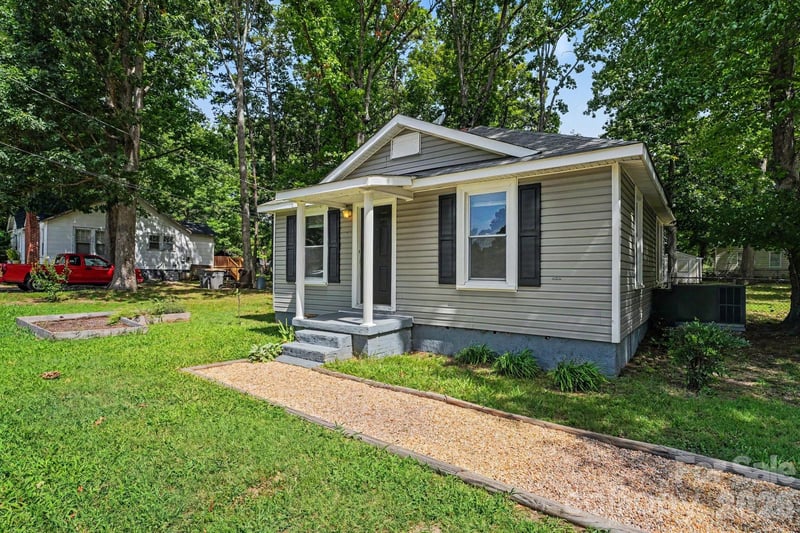 2111 Englewood St, Kannapolis, NC 28083